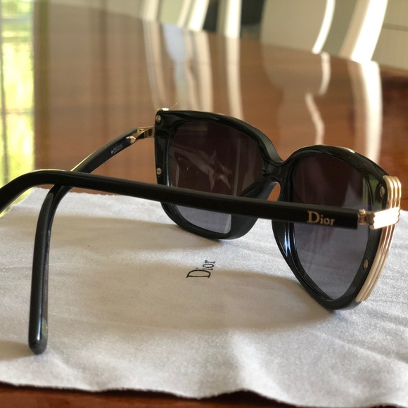 Dior Sunglasses (+ Box & Cleaning Cloth) - Picture 4 of 5